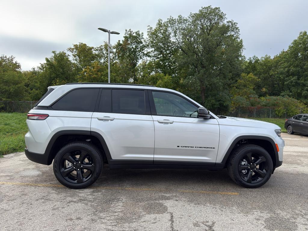 new 2025 Jeep Grand Cherokee car, priced at $56,209