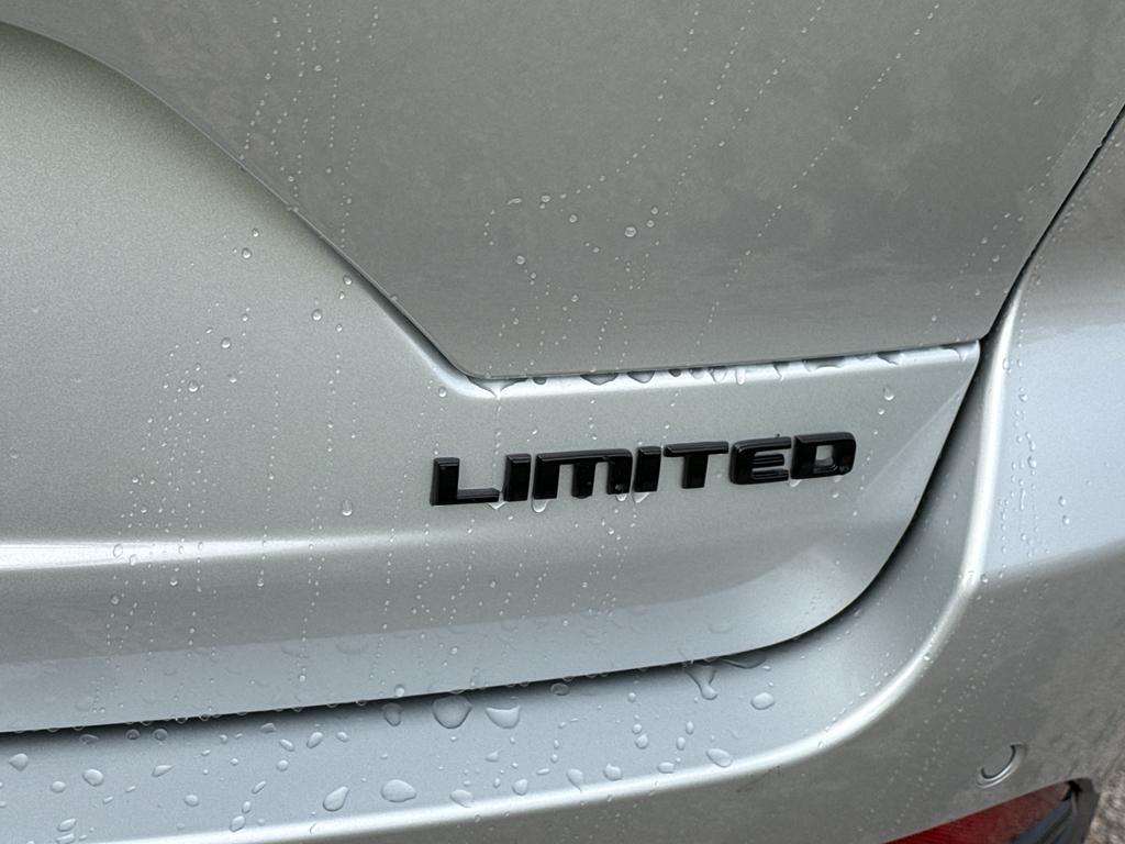 new 2025 Jeep Grand Cherokee car, priced at $56,209