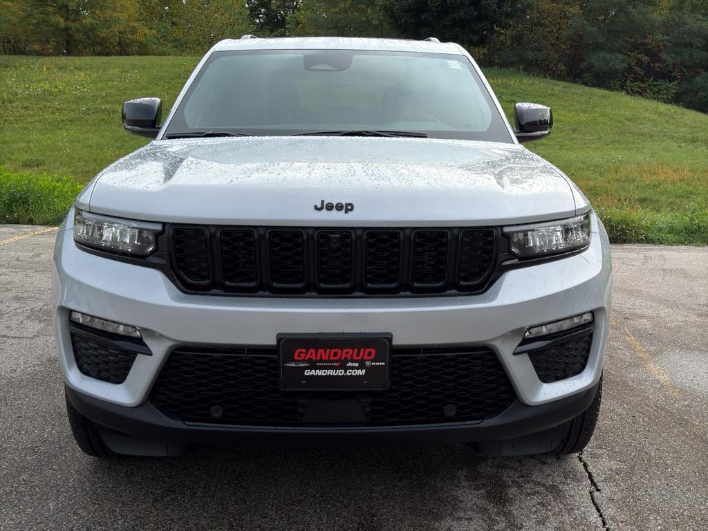 new 2025 Jeep Grand Cherokee car, priced at $56,209
