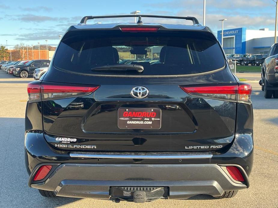 used 2022 Toyota Highlander car, priced at $36,195