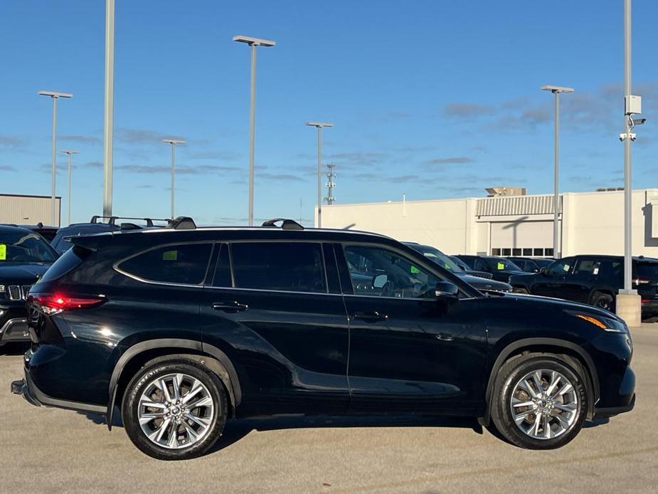 used 2022 Toyota Highlander car, priced at $36,195