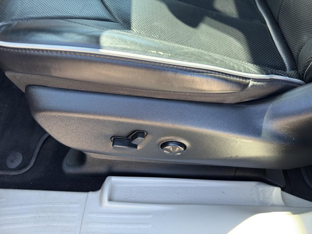 used 2023 Chrysler Pacifica car, priced at $31,495