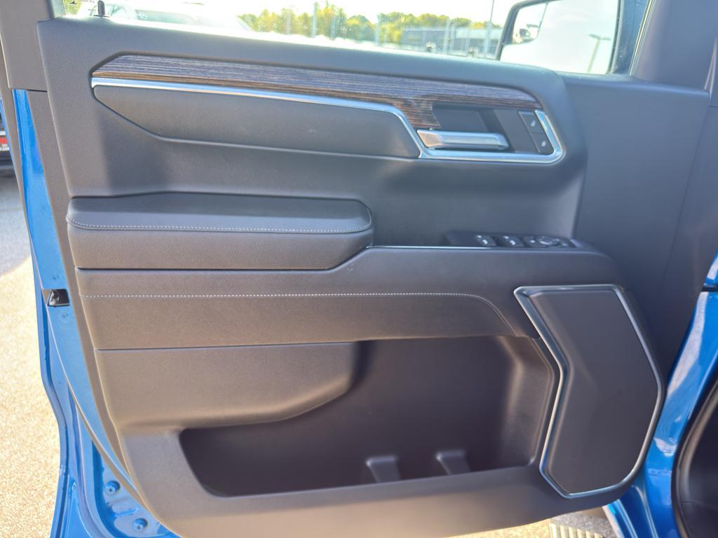 used 2023 GMC Sierra 1500 car, priced at $42,595