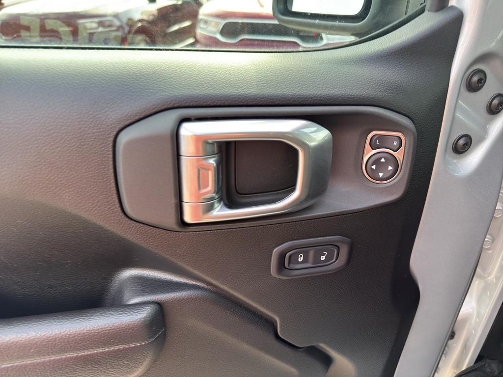 used 2022 Jeep Gladiator car, priced at $34,395