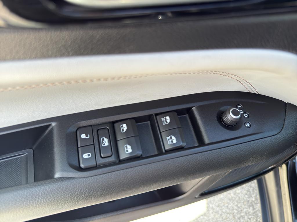 used 2022 Jeep Compass car, priced at $25,995