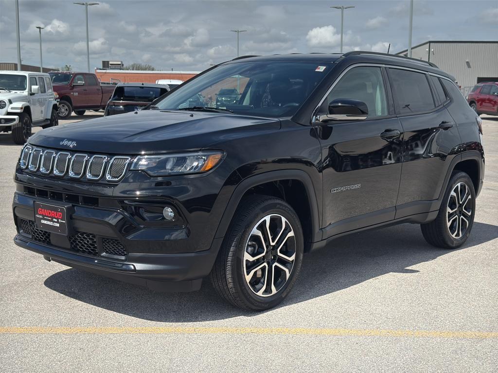 used 2022 Jeep Compass car, priced at $25,995
