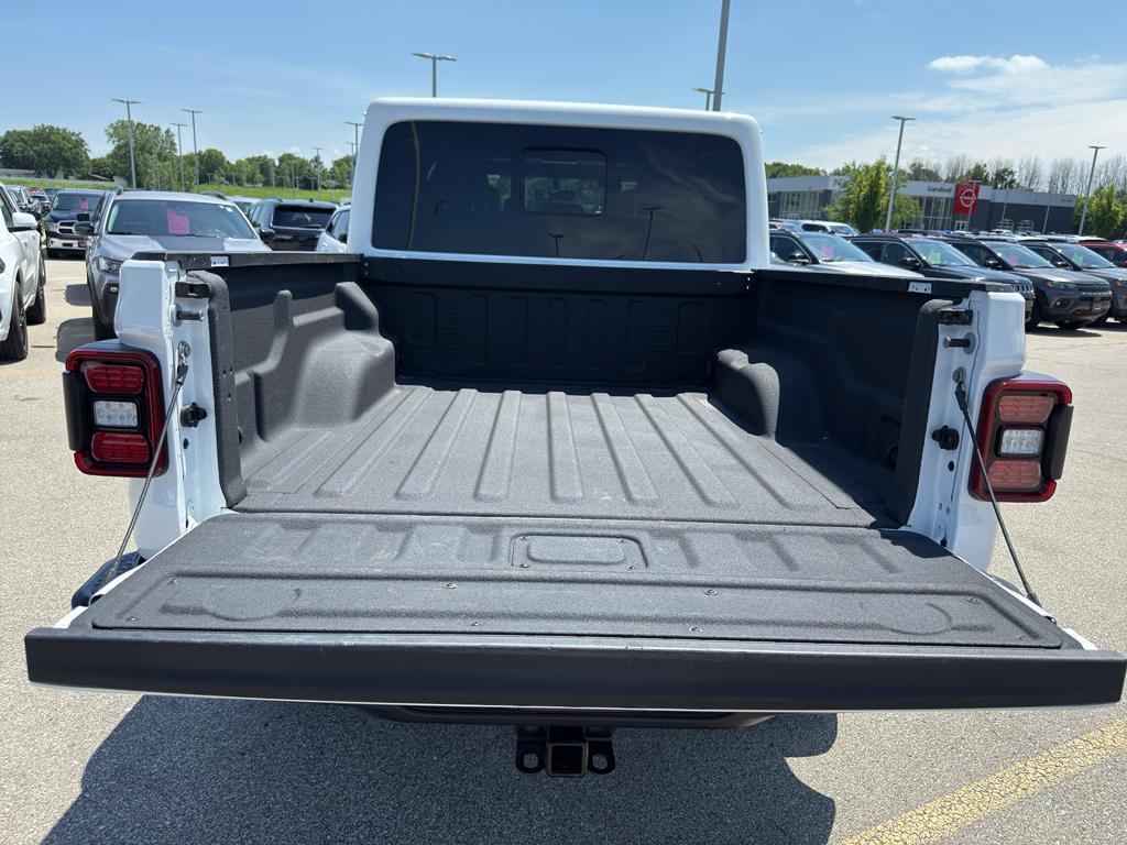used 2023 Jeep Gladiator car, priced at $35,995