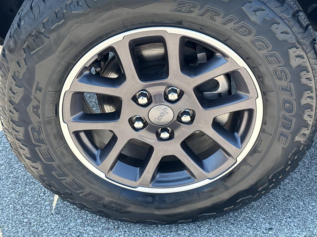 used 2023 Jeep Gladiator car, priced at $35,995