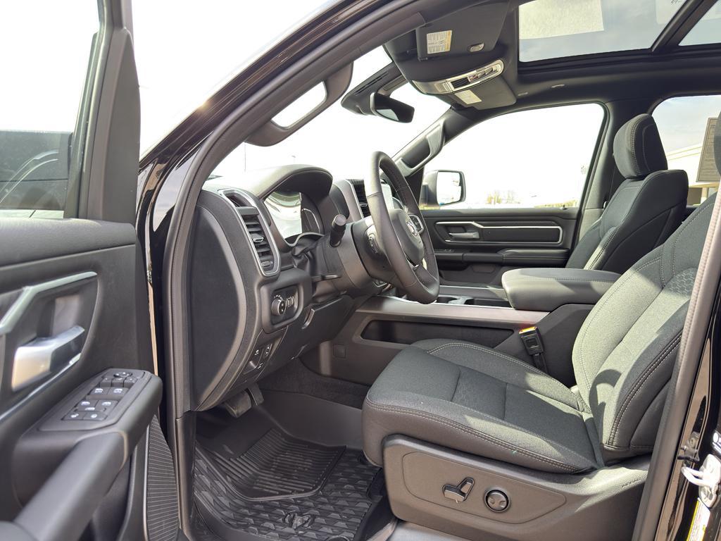 new 2025 Ram 1500 car, priced at $66,192