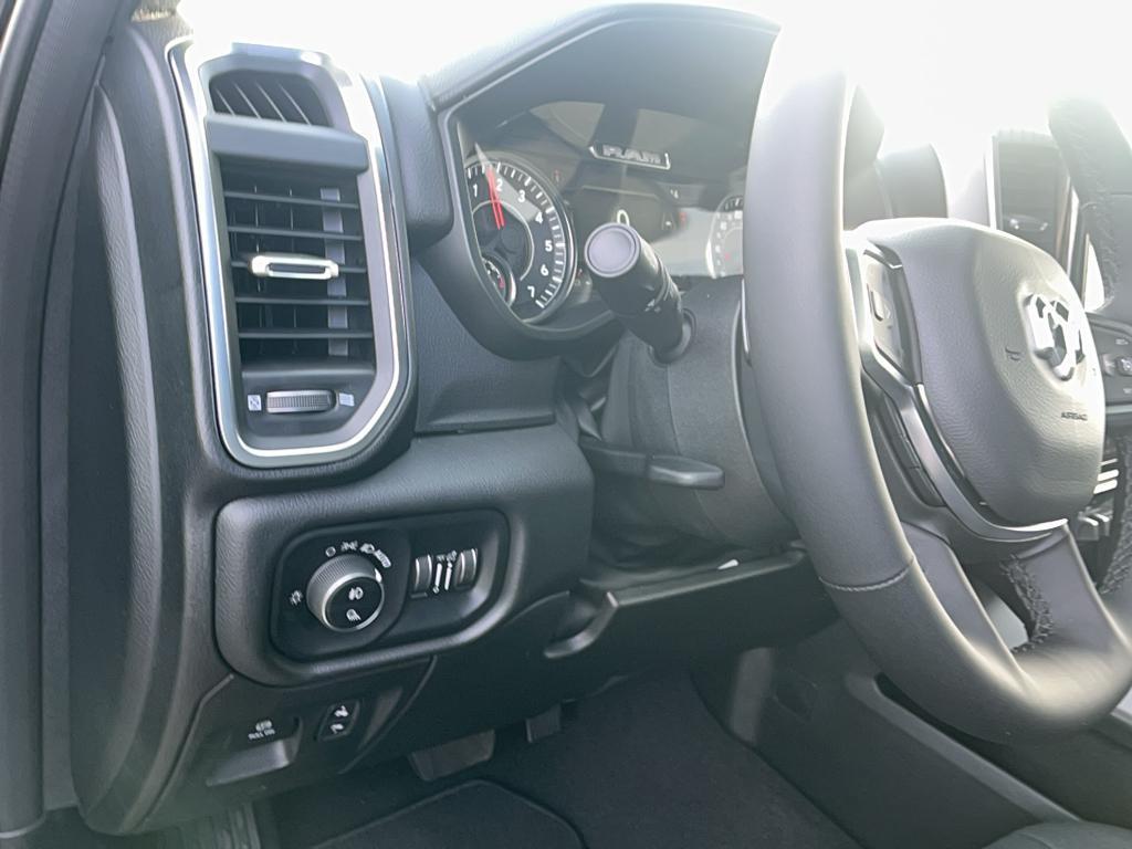 new 2025 Ram 1500 car, priced at $59,098