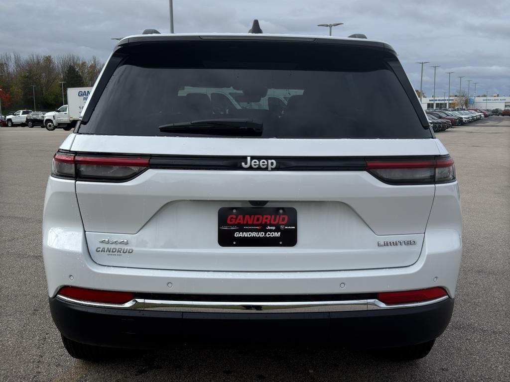 new 2025 Jeep Grand Cherokee car, priced at $48,989