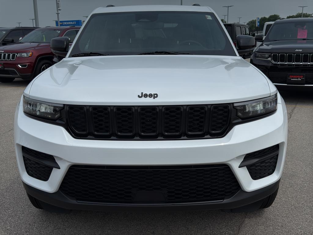 used 2024 Jeep Grand Cherokee car, priced at $36,795