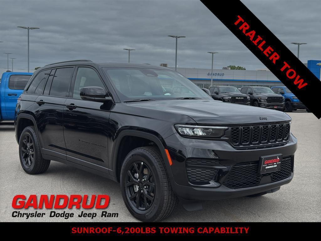 new 2025 Jeep Grand Cherokee car, priced at $44,978