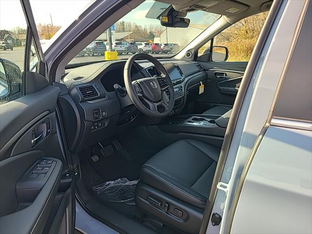 new 2025 Honda Ridgeline car, priced at $44,080