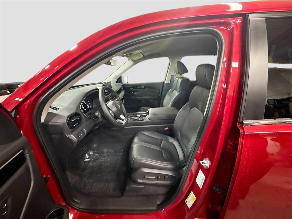 new 2025 Honda Pilot car, priced at $45,300