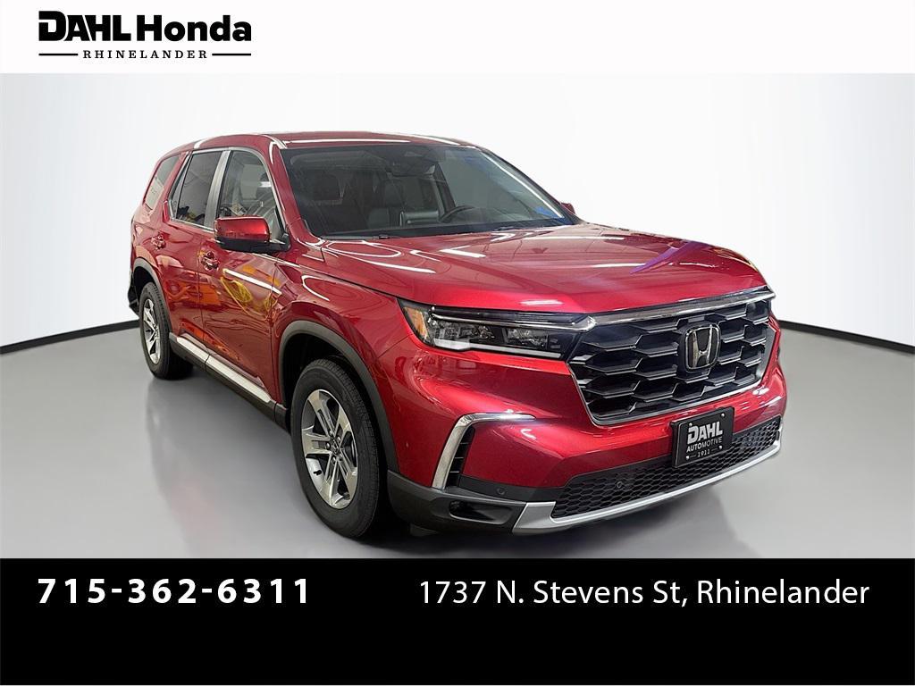new 2025 Honda Pilot car, priced at $45,300