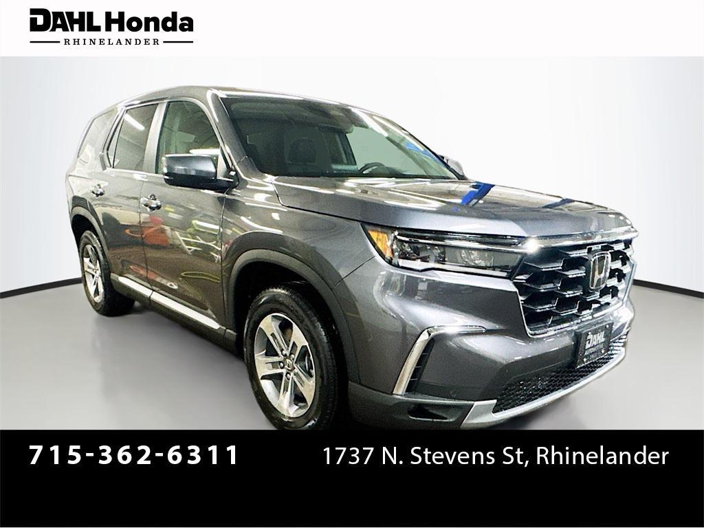 new 2025 Honda Pilot car, priced at $44,845