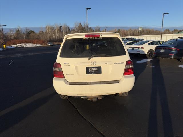 used 2007 Toyota Highlander car, priced at $8,570