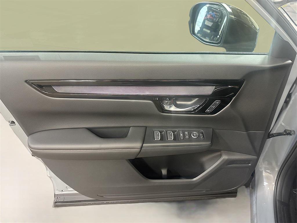new 2026 Honda CR-V Hybrid car, priced at $42,155