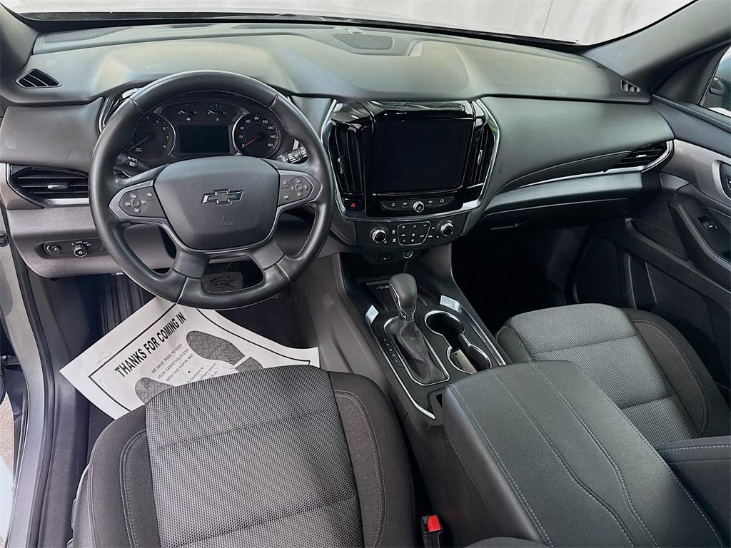 used 2023 Chevrolet Traverse car, priced at $31,500