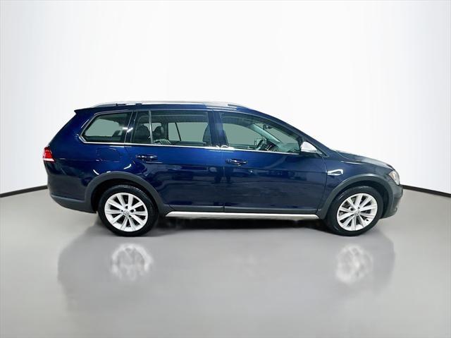 used 2018 Volkswagen Golf Alltrack car, priced at $14,850