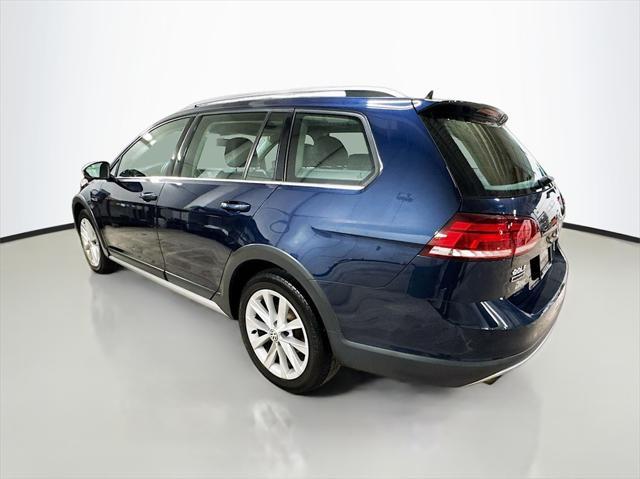 used 2018 Volkswagen Golf Alltrack car, priced at $14,850