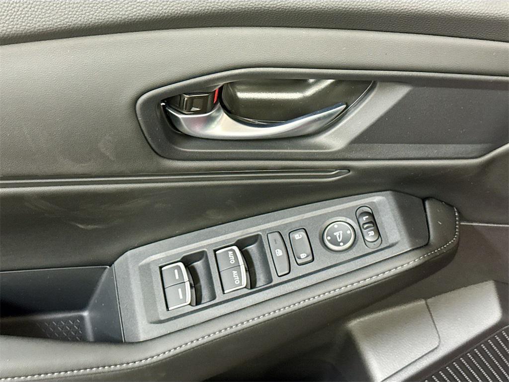 new 2025 Honda Accord Hybrid car, priced at $33,700