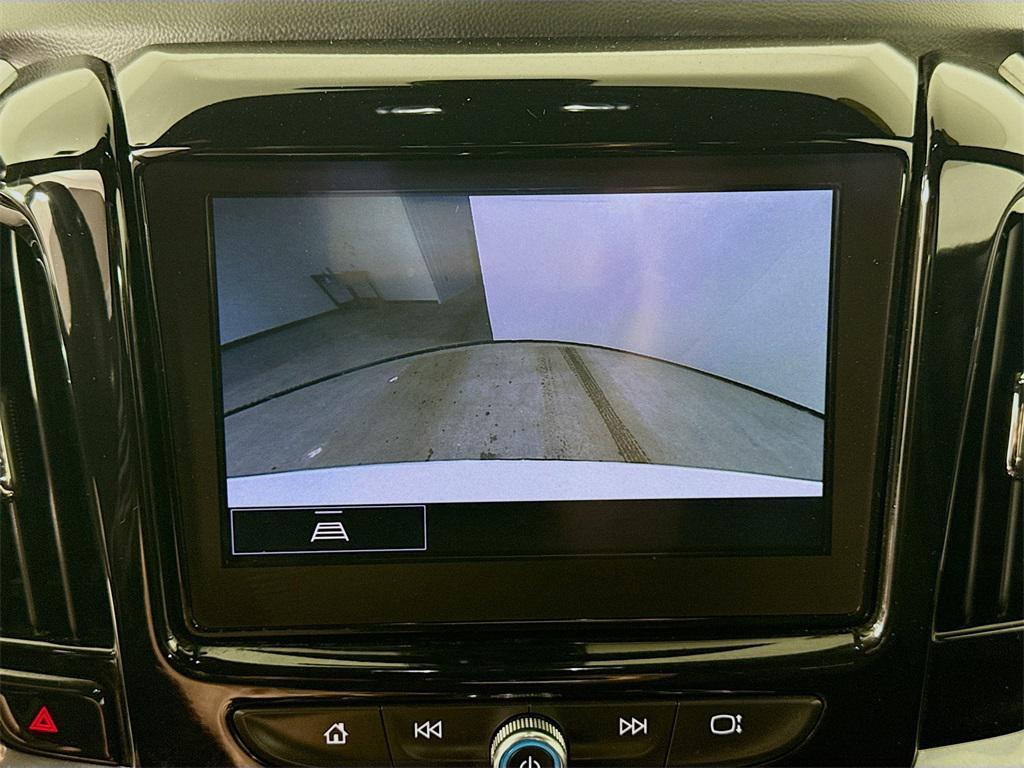 used 2022 Chevrolet Traverse car, priced at $24,500