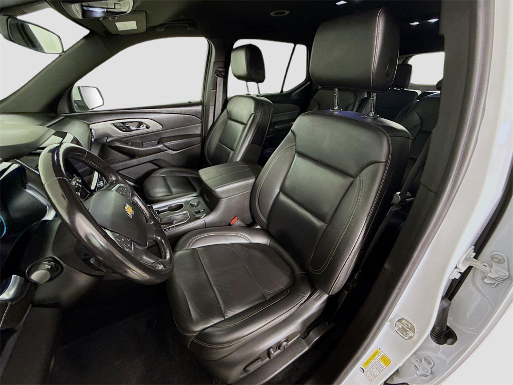 used 2022 Chevrolet Traverse car, priced at $24,500