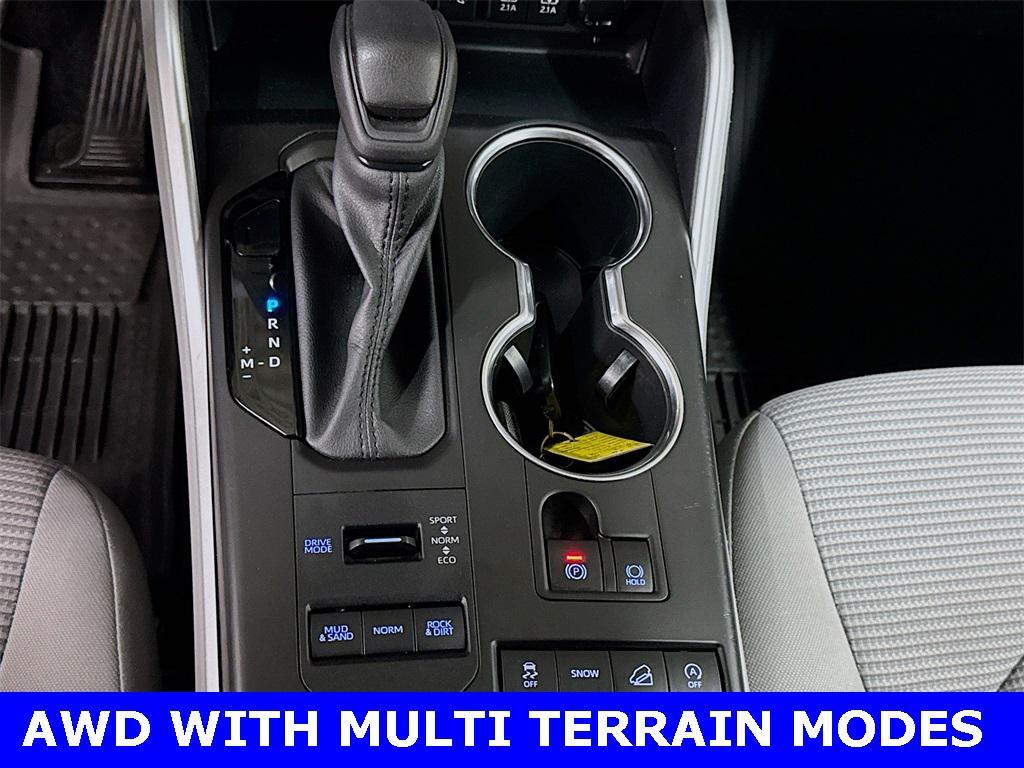 used 2020 Toyota Highlander car, priced at $21,650