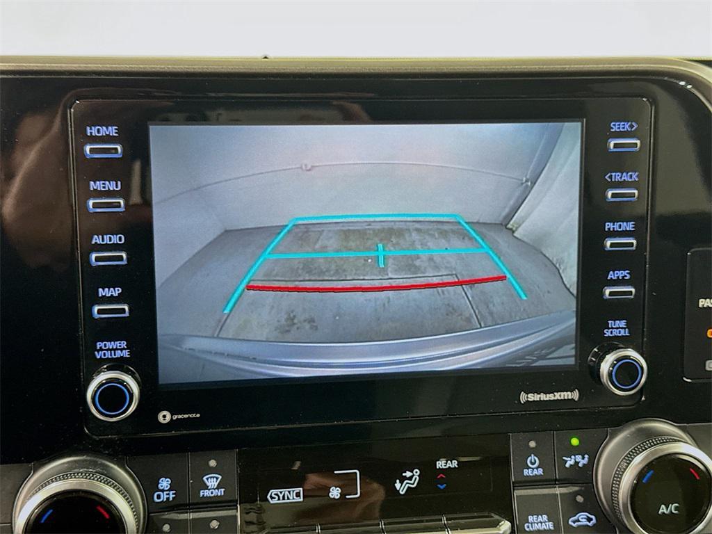 used 2020 Toyota Highlander car, priced at $21,650