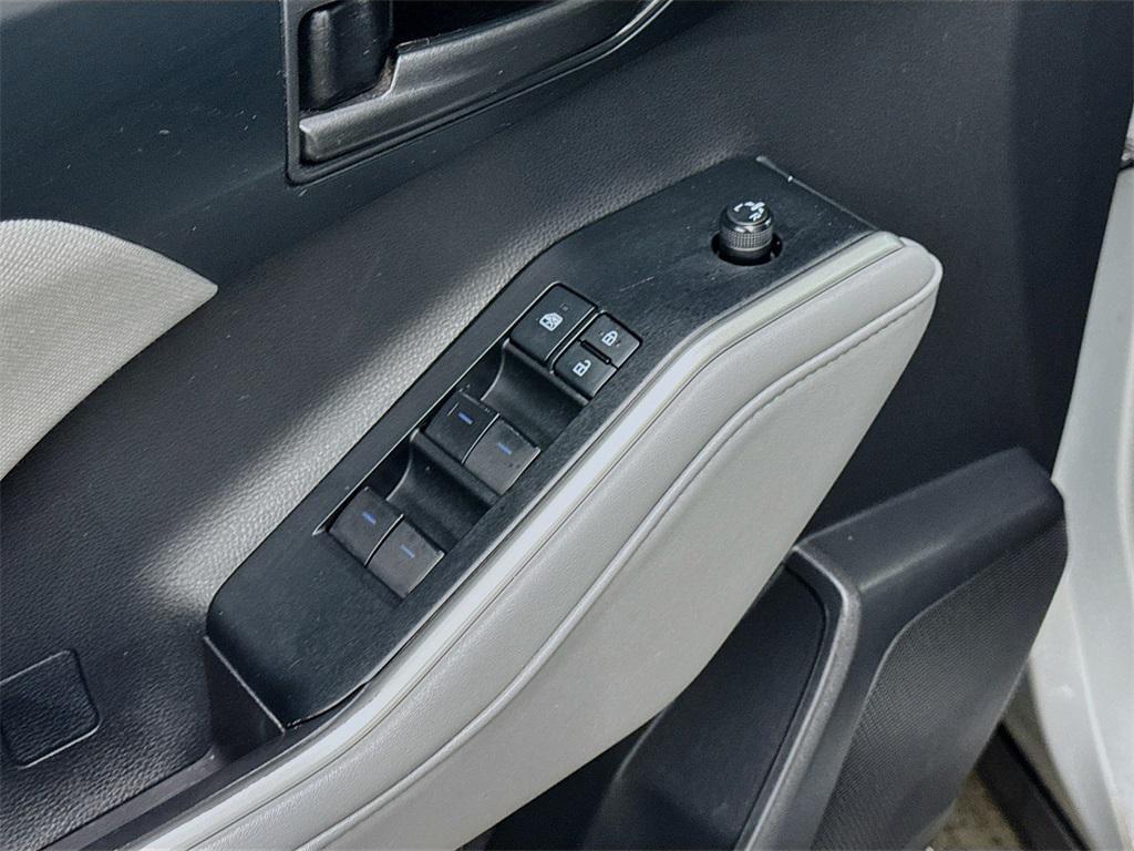 used 2020 Toyota Highlander car, priced at $21,650