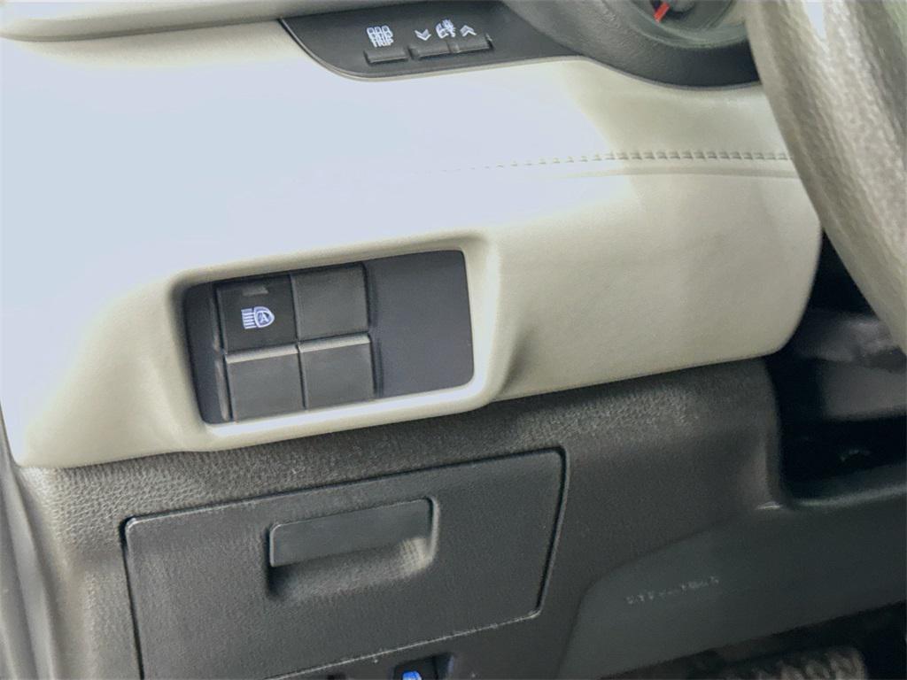 used 2020 Toyota Highlander car, priced at $21,650