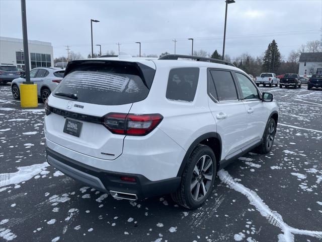 new 2025 Honda Pilot car, priced at $48,950