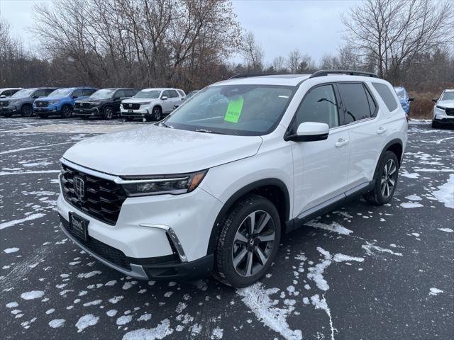 new 2025 Honda Pilot car, priced at $48,950