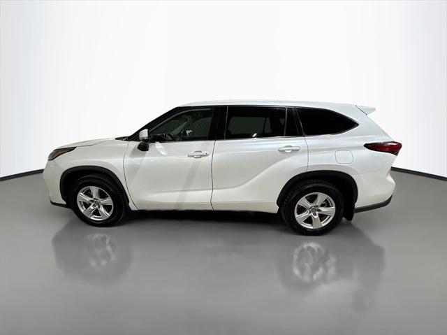 used 2022 Toyota Highlander car, priced at $29,750