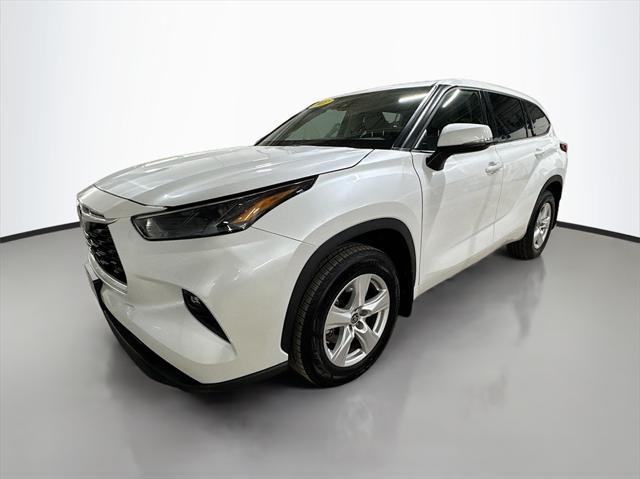 used 2022 Toyota Highlander car, priced at $29,750