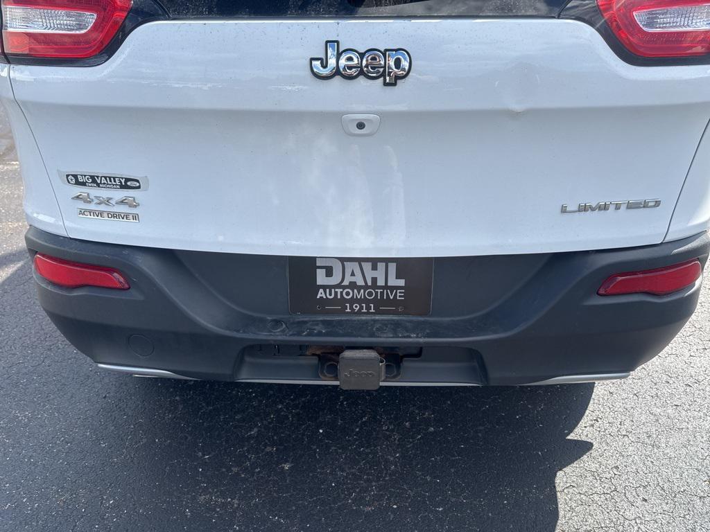 used 2015 Jeep Cherokee car, priced at $13,500