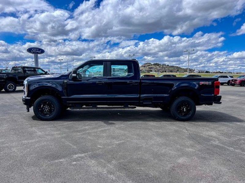 new 2024 Ford F-250 car