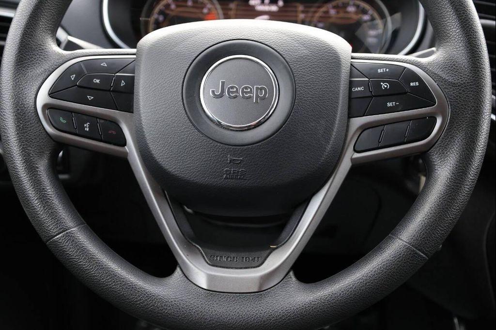 used 2021 Jeep Cherokee car, priced at $15,950