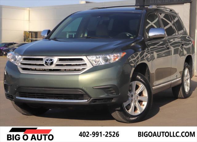 used 2013 Toyota Highlander car, priced at $14,950