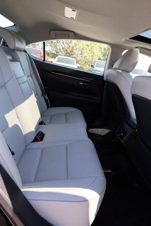 used 2015 Lexus ES 350 car, priced at $16,950