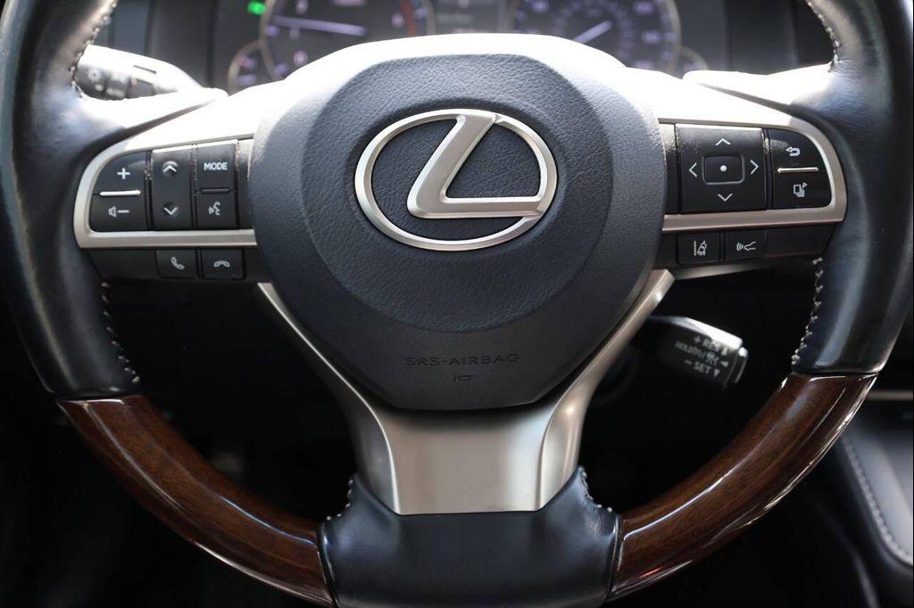 used 2018 Lexus ES 300h car, priced at $25,950
