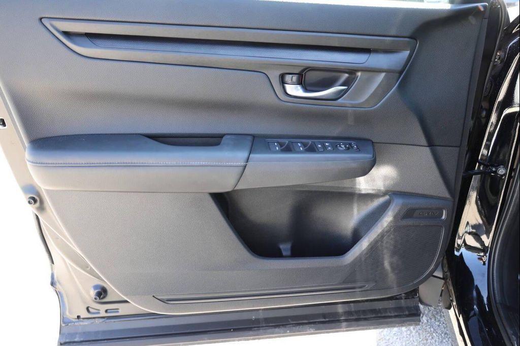 used 2025 Honda CR-V car, priced at $25,950