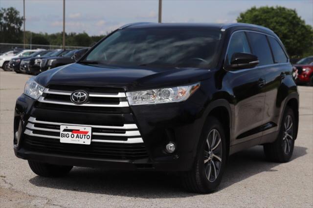 used 2019 Toyota Highlander car, priced at $26,950