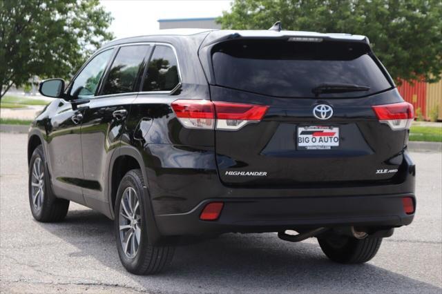 used 2019 Toyota Highlander car, priced at $26,950