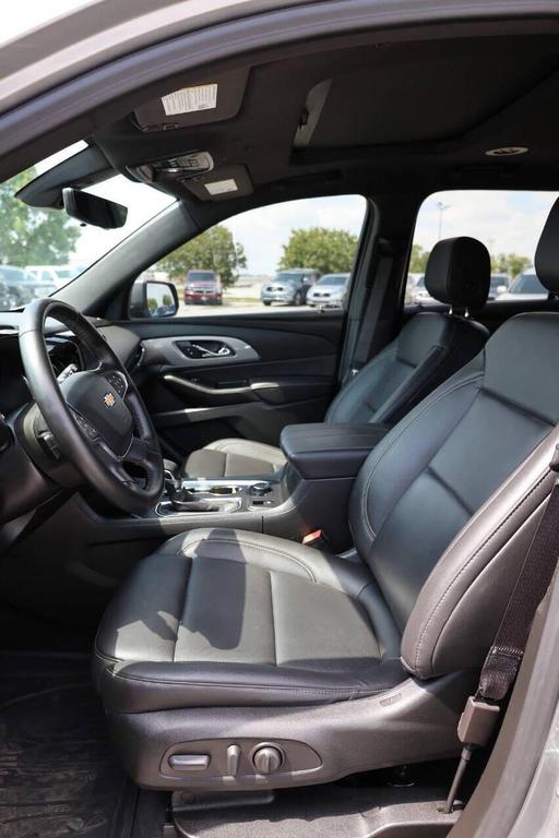 used 2023 Chevrolet Traverse car, priced at $28,950
