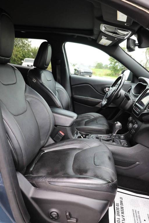 used 2021 Jeep Cherokee car, priced at $15,950