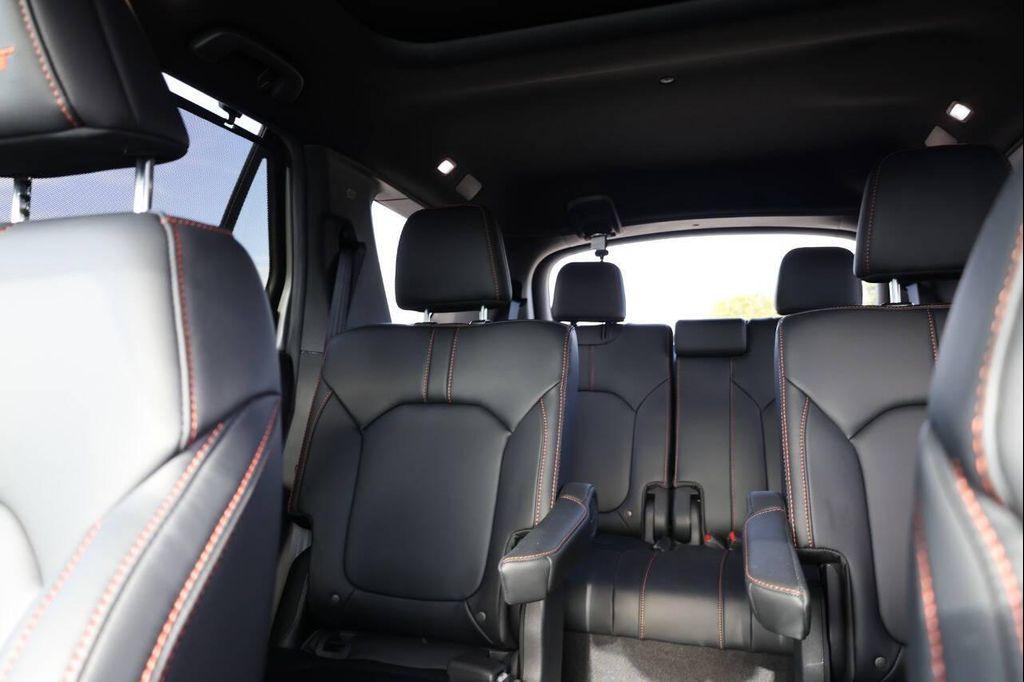 used 2025 Honda Pilot car, priced at $37,950