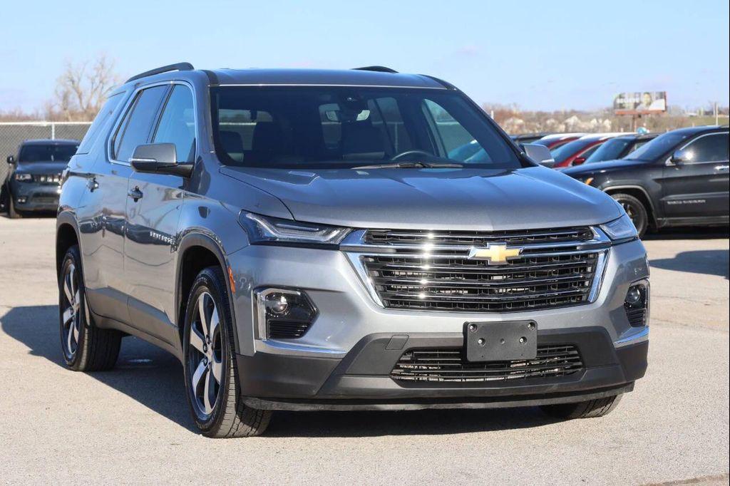 used 2023 Chevrolet Traverse car, priced at $29,950